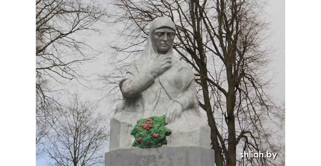 Памятник погибшим землякам в д. Сивице